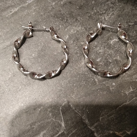 Nine West silver twisted hoop earrings - Picture 1 of 3